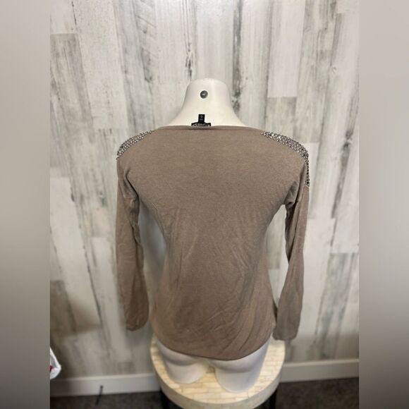 Brown sweater  - Picture 2 of 7